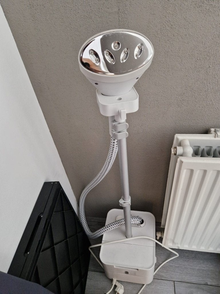 Kledingstomer verticale, Witgoed en Apparatuur, Strijkijzers en Strijkplanken, Ophalen, Gebruikt, Strijkijzer met snoer