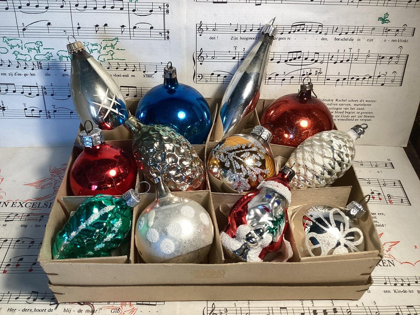 12 stuks oude kerstbal voor 22,50, Diversen, Ophalen of Verzenden, Gebruikt