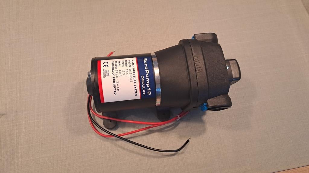 Europump 12 16.512.12 12V waterpomp, Ophalen, Nieuw, Kombuis en Sanitair, Zeilboot of Motorboot