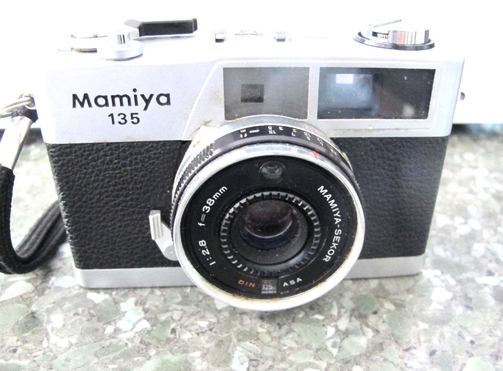 TE KOOP: MAMIYA 135 EE CAMERA, Ophalen of Verzenden, Gebruikt, Compact, Overige Merken
