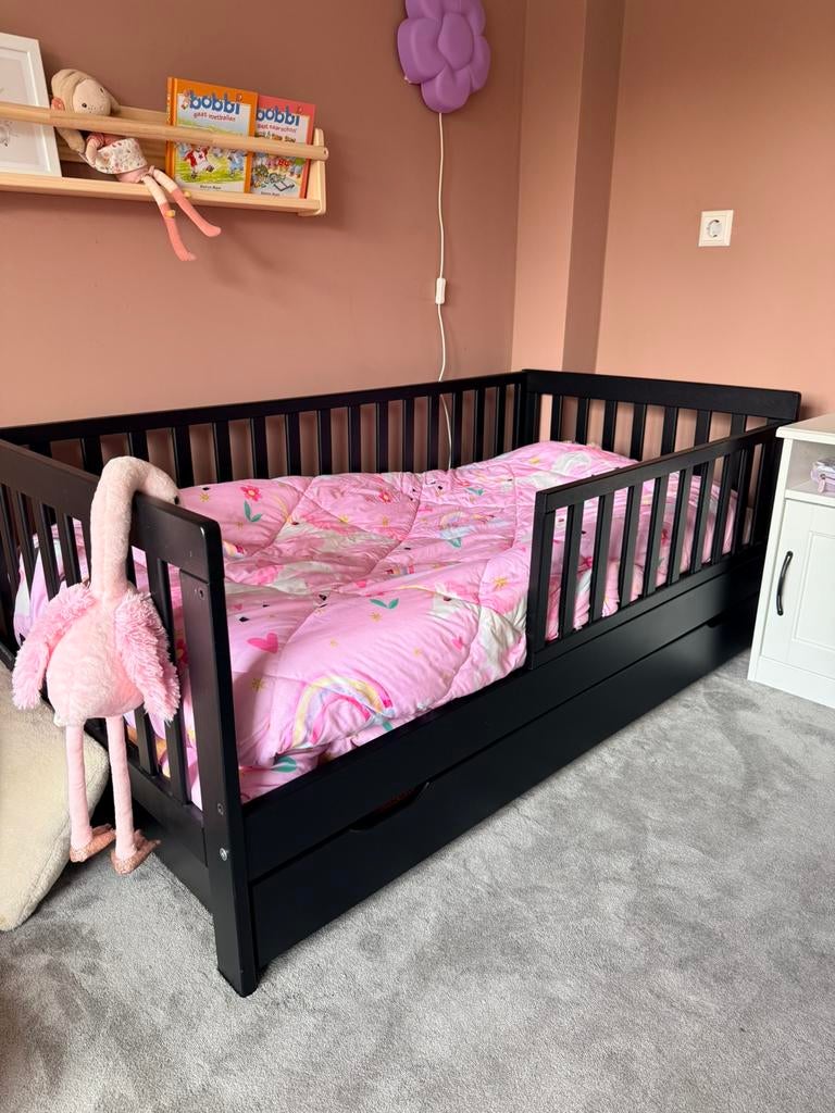 Peuterbed zwart petit amelie plume, Ophalen, 70 tot 85 cm, 140 tot 160 cm, Zo goed als nieuw