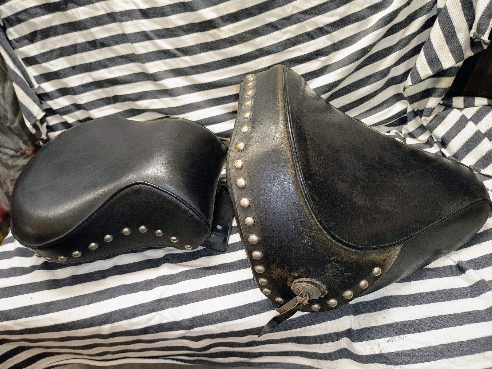 Harley Softail zadels Corbin+origineel, Motoren, Ophalen, Gebruikt