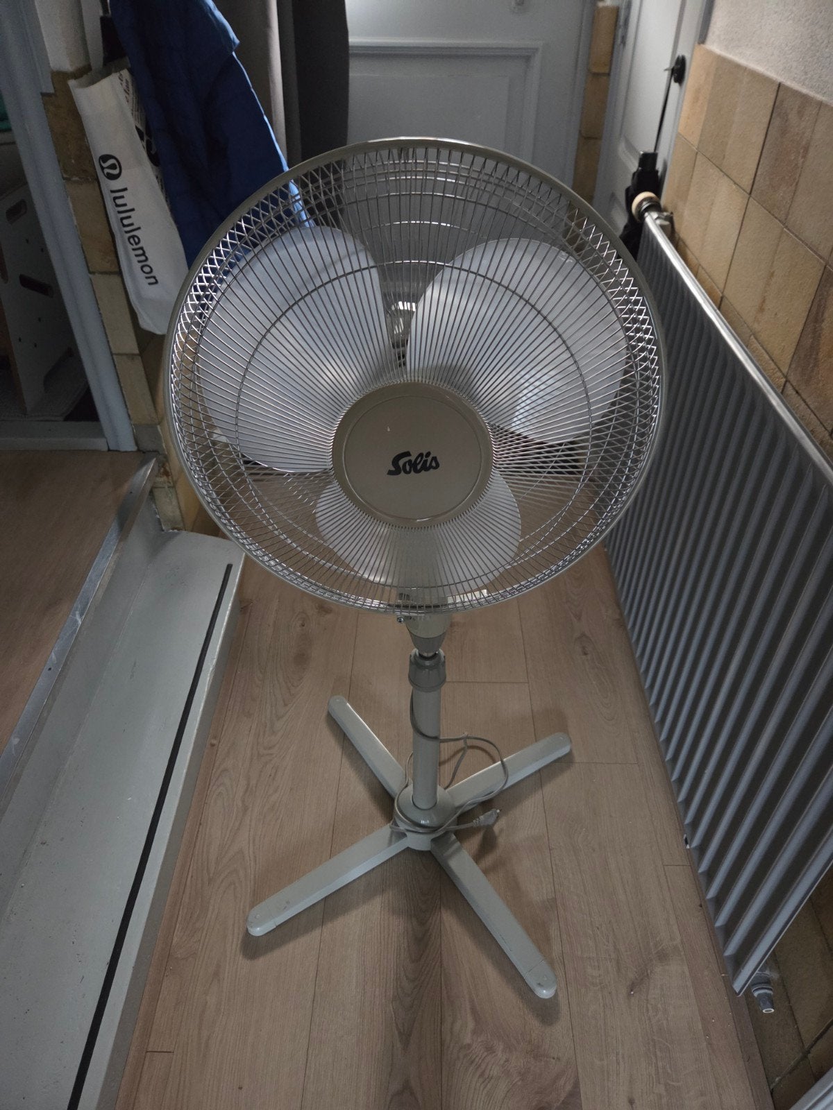 Solis Statiefventilator TYP 748, Witgoed en Apparatuur, Ophalen, Zo goed als nieuw, Statiefventilator