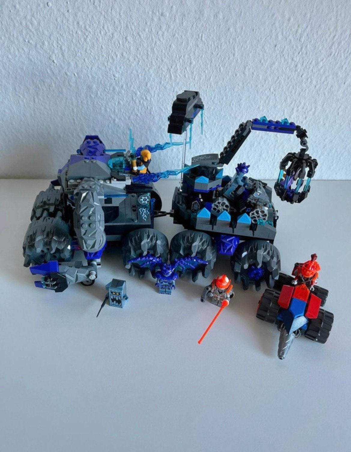 LEGO Nexo Knights compleet met boekje, Lego, Ophalen of Verzenden, Zo goed als nieuw, Compleet