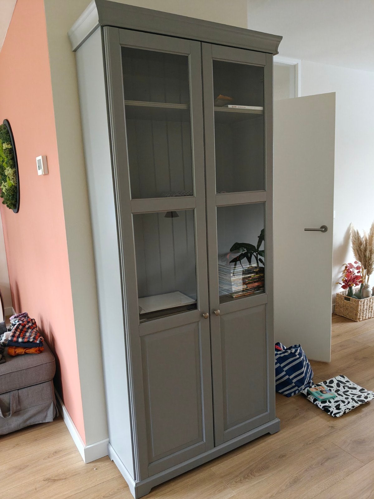 IKEA Liatorp Vitrinekast - Goede Staat, Huis en Inrichting, Ophalen, Met deur(en), Klassiek, 50 tot 100 cm