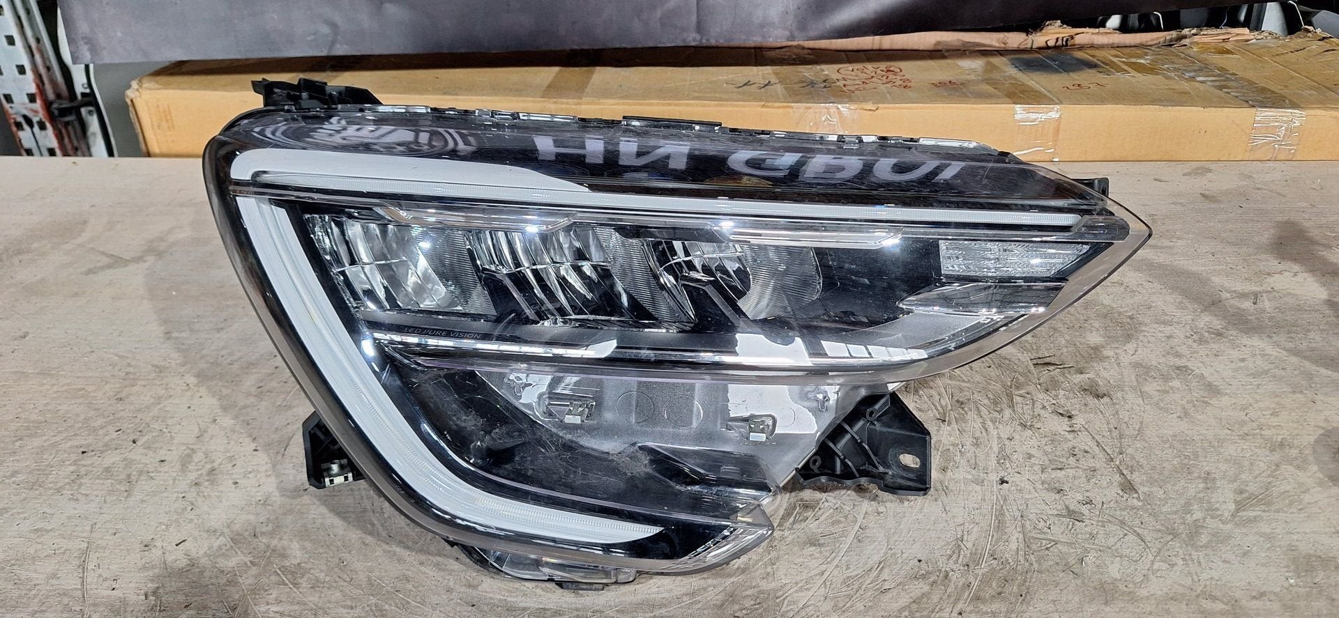 RENAULT ARKANA FULL LED KOPLAMP, Gebruikt, -, -, Ophalen of Verzenden