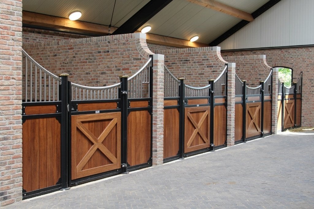 45. Paardenstal | luxe paardenstal | paardenbox kopen | stal, Dieren en Toebehoren, Stalling, 1 paard of pony