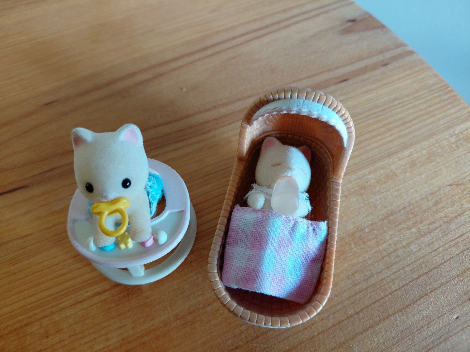 Sylvanian Families vintage babykatjes/slapend katje/wieg, Ophalen of Verzenden, Gebruikt