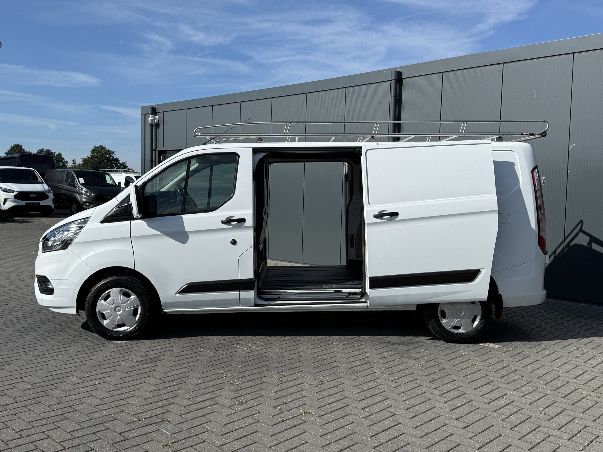 Ford Transit Custom 2.0 TDCI / L2H1 / 2x SCHUIFDEUR / 2.8 TO, Auto's, Voorwielaandrijving, 15 km/l, Euro 6, 4 cilinders