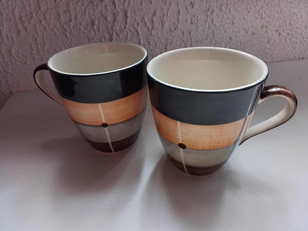 Set van 2 Vic's koffie mokken, Ophalen of Verzenden, Zo goed als nieuw, Overige stijlen, Kop(pen) en/of Schotel(s)