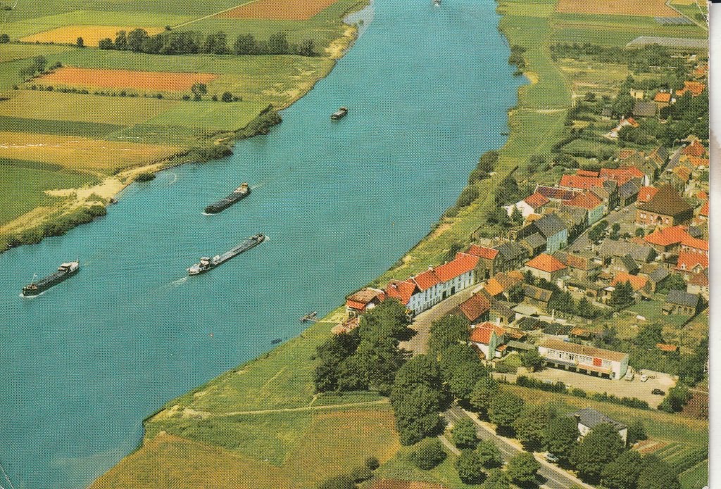 Arcen aan de Maas in vogelvlucht, Ophalen of Verzenden, 1980 tot heden, Gelopen, Limburg