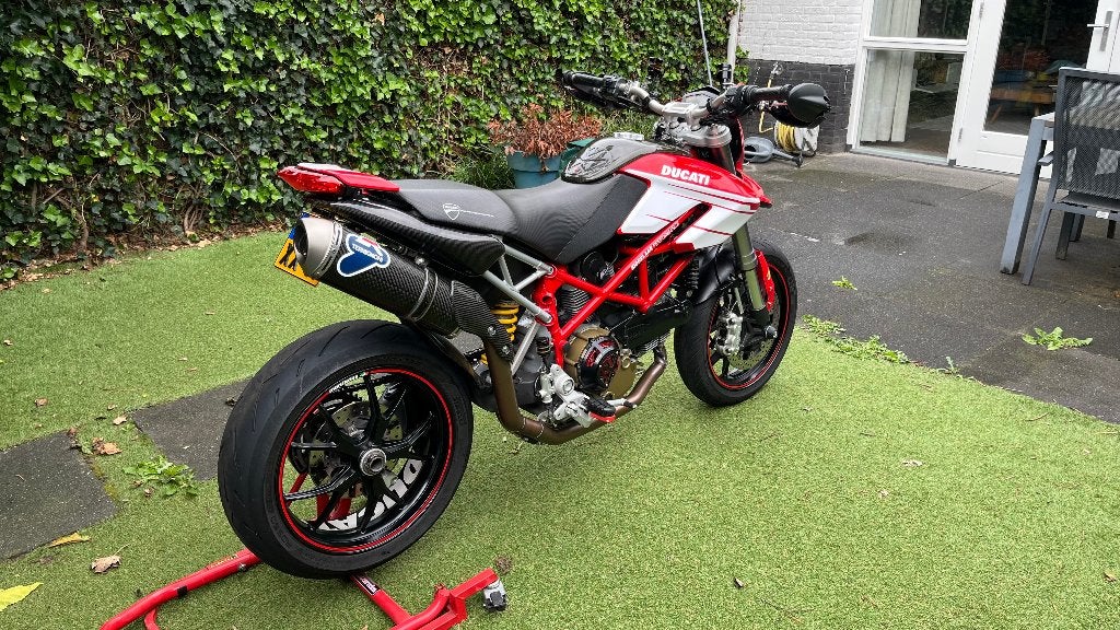 Ducati Hypermotard 1100, Termignoni + Veel extra's en carbon, Motoren, 2 cilinders, Motorrijbewijs A, Gebruikt, Particulier