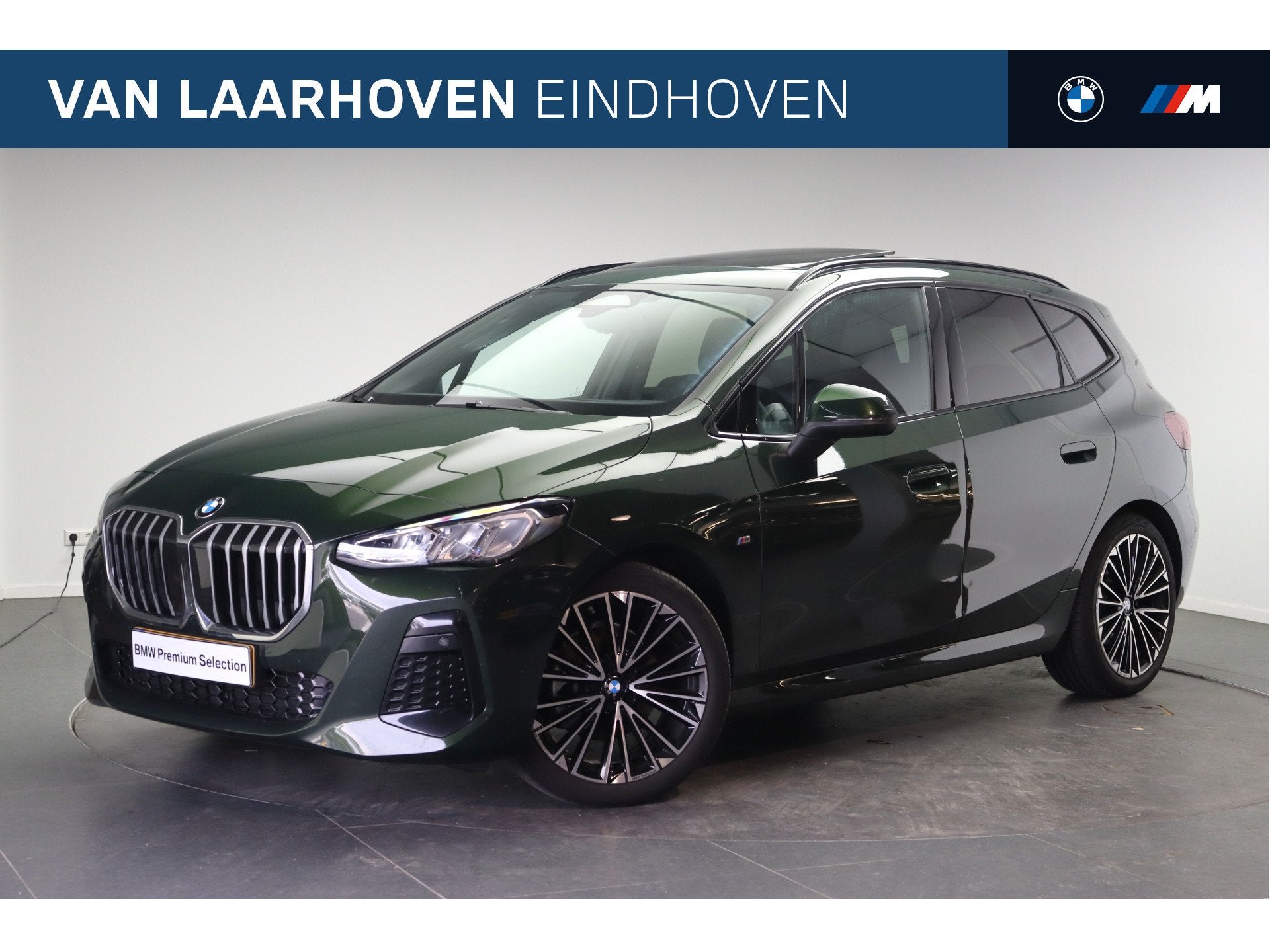 BMW 2 Serie Active Tourer 220i M Sport Automaat / Trekhaak /