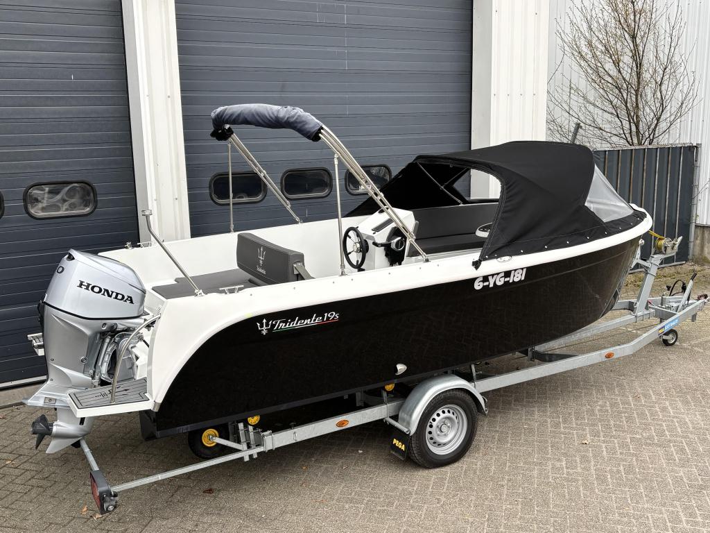 Tridente 19 S, Watersport en Boten, Sloepen, Gebruikt, Benzine, Polyester, Buitenboordmotor