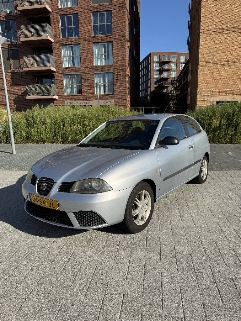 SEAT Ibiza 1.4 Reference | Airco |  Onderhoudboekje aanwezig, Voorwielaandrijving, 40 €/maand, Zwart, 4 cilinders