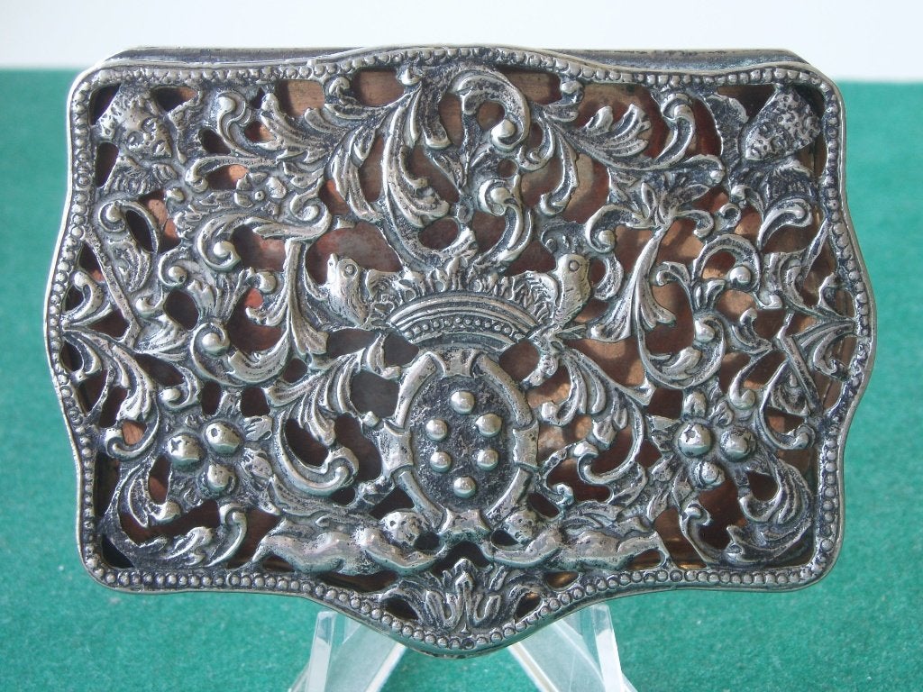 Doosje zilver 19e eeuw  met heraldisch wapenschild, Ophalen of Verzenden, Zilver
