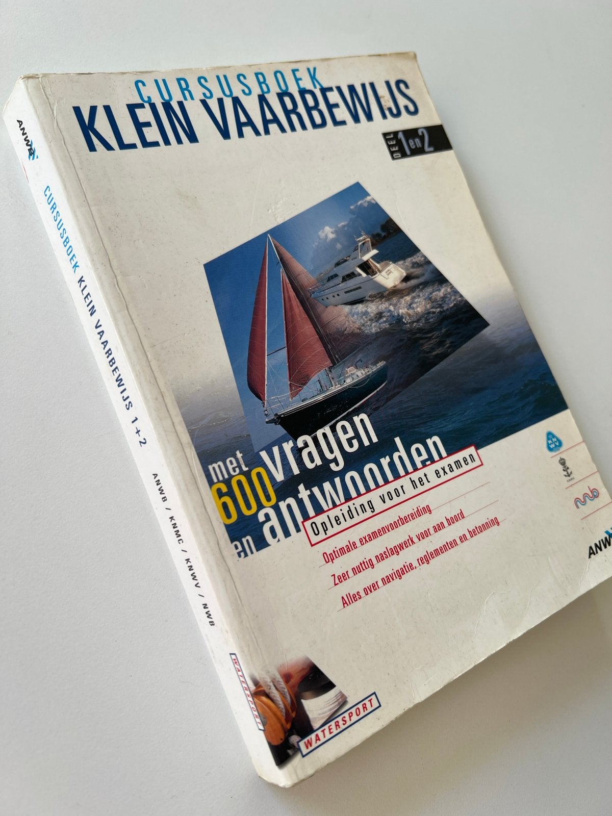 Cursusboek Klein Vaarbewijs 1 en 2 met 600 vragen, Ophalen of Verzenden, Gamma, Gelezen, Overige niveaus