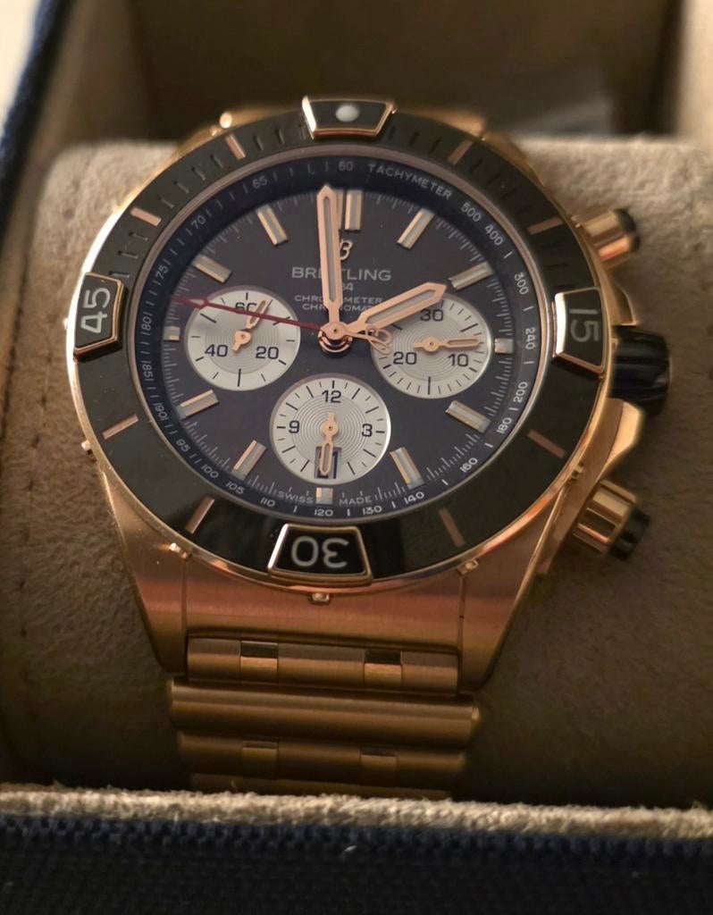 Breitling Super Chronomat B01 44 18K Goud (2022), Sieraden, Tassen en Uiterlijk, Horloges | Heren, Ophalen of Verzenden, Zo goed als nieuw