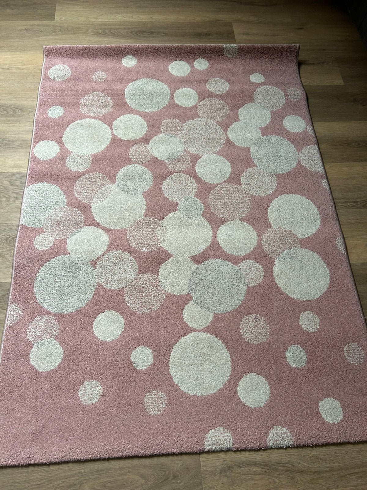 Vloerkleed - roze met cirkels, Ophalen, 100 tot 150 cm, Zo goed als nieuw, 150 tot 200 cm