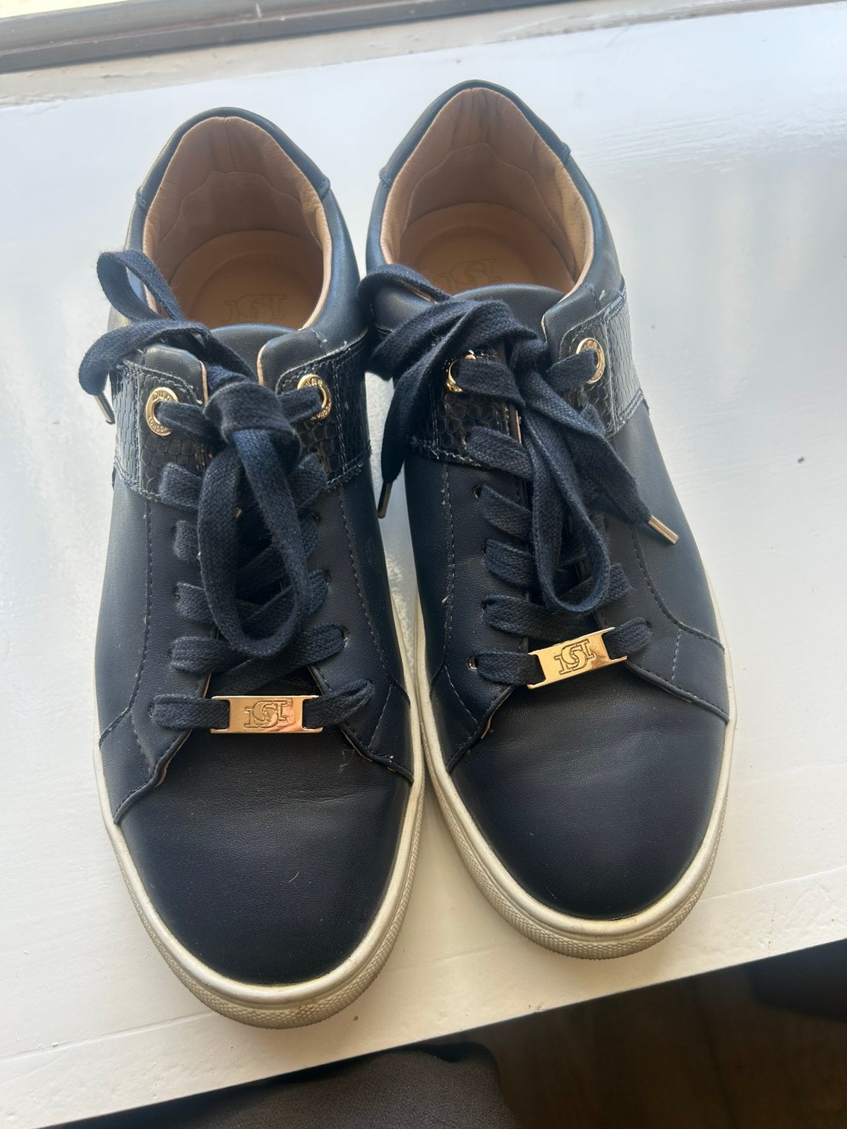 Donkerblauwe sneakers,merk Dune,maat 39, Kleding | Dames, Ophalen of Verzenden, Gedragen, Blauw, Sneakers of Gympen