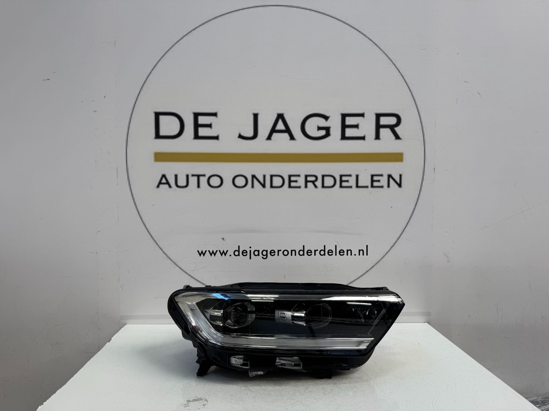 VW T ROC T-ROC FACELIFT VOL LED KOPLAMP RECHTS 2GA941036AF, Gebruikt, Volkswagen, Volkswagen AG, Berliner Ring 2
38440  Wolfsburg, DE