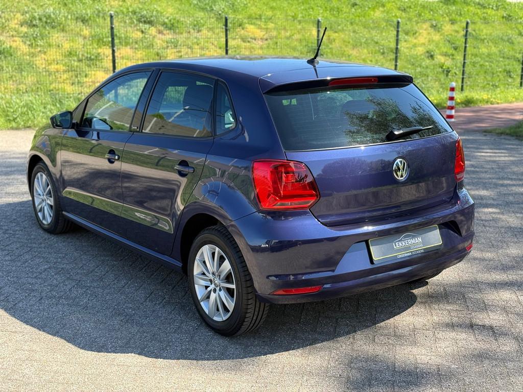Volkswagen Polo 1.0 High Line STOELVERW I PDC I ZEER MOOI I, Voorwielaandrijving, Gebruikt, 1011 kg, Blauw