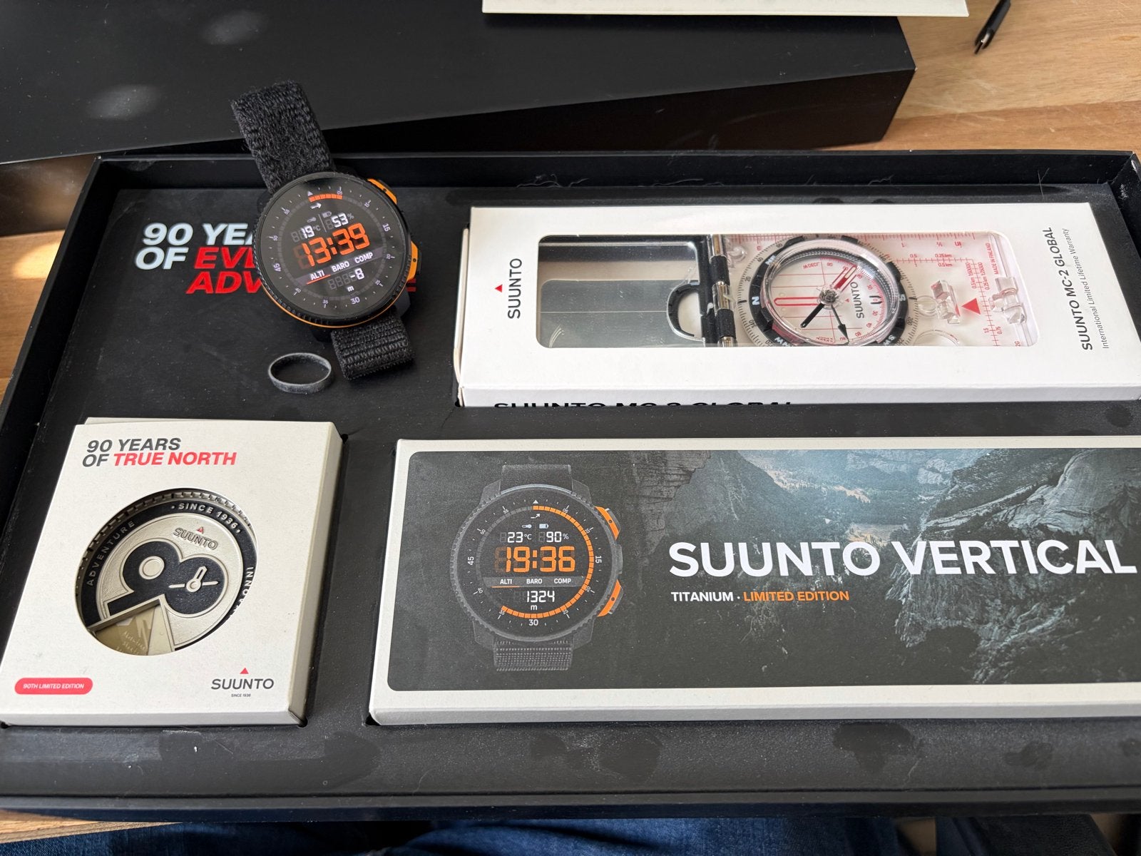 Suunto Vertical 2 Limited Edition, Afstand, Verzenden, Zwart, Zo goed als nieuw
