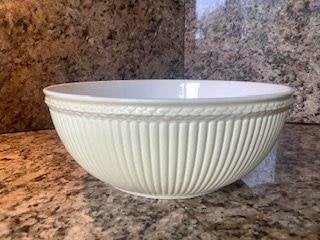 Wedgwood diepe schaal saladeschaal fruitschaal Ø 26 cm, Ophalen, Overige materialen, Klassiek, Nieuw