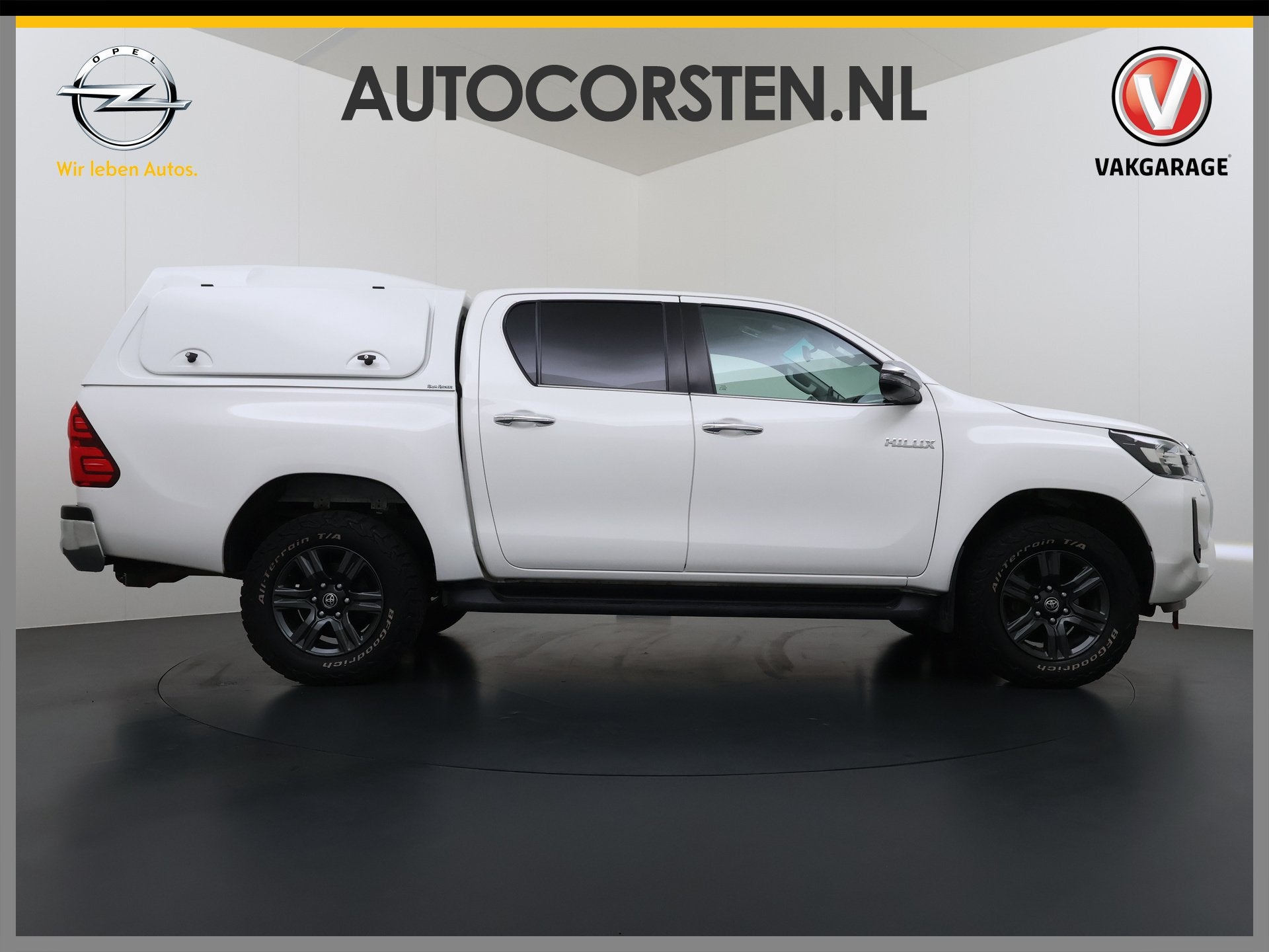 Toyota Hilux 2.4 D-4D 4WD Automaat Double Cab Prof. Lier Can, Stof, Gebruikt, 4 cilinders, 150 pk