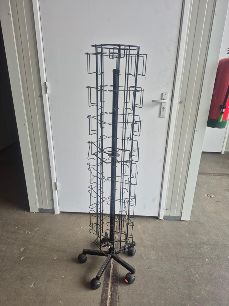Zwart metalen kaartenrek op wielen - 40 vakken, Diversen, Wenskaarten, Ophalen