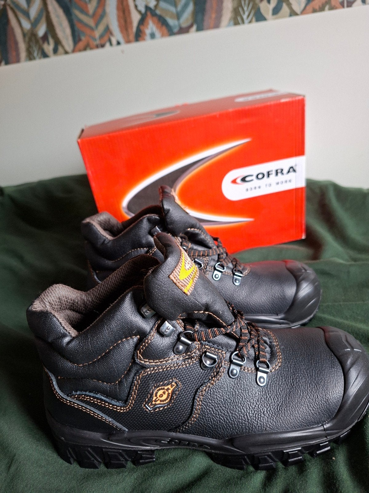 Nieuwe Cofra werkschoenen maat 41., Ophalen, Nieuw