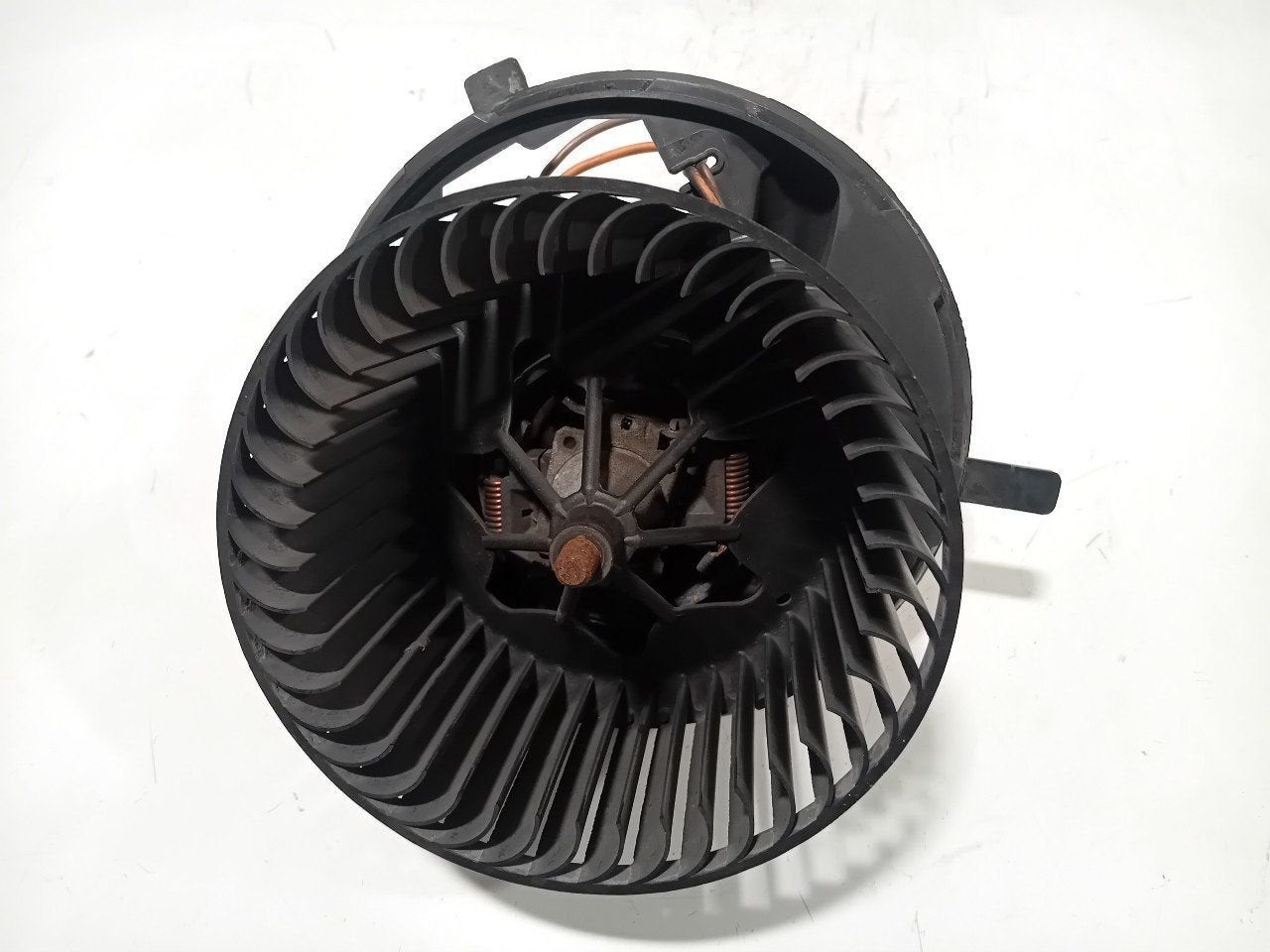 Kachel ventilator motor Volkswagen Scirocco, Onderdelen@venauto.nl, Van der Ven Autorecycling B.V., Gebruikt, Ettenseweg 76, 4706 PB Roosendaal, The Netherlands