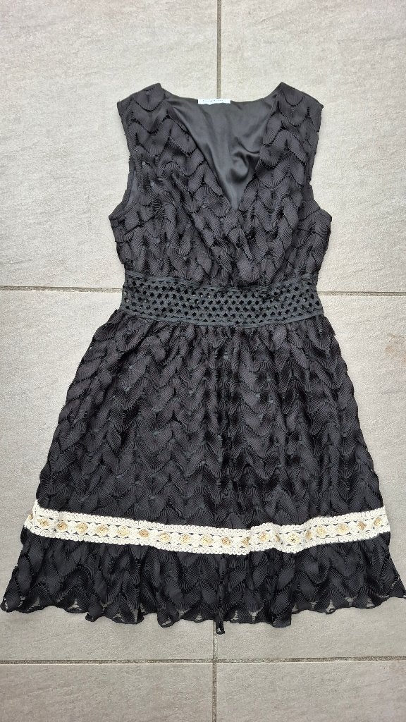Dames jurk L/XL Amo & Roma, Zwart, Maat 42/44 (L), Ophalen of Verzenden, Zo goed als nieuw