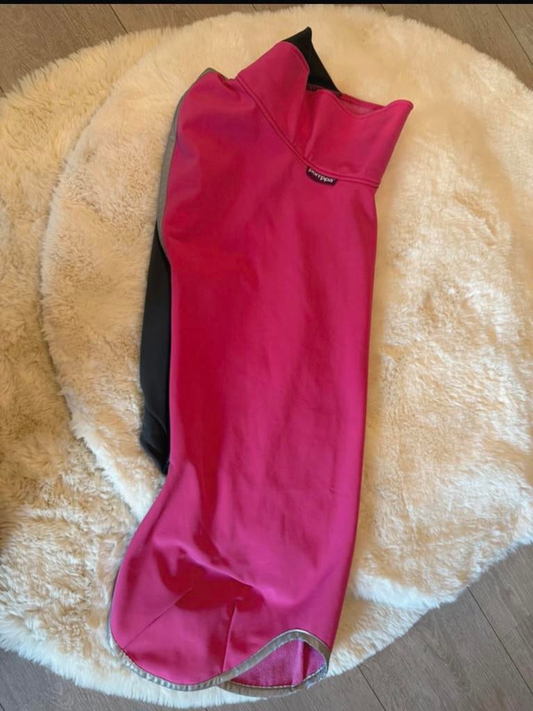 SporttiPomppa Hondenjas – Maat 60 – Roze, Ophalen of Verzenden, Zo goed als nieuw, Hondenjas