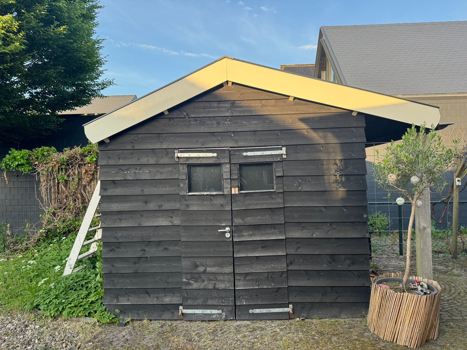 Schuur. Goed onderhouden, zelf te demonteren en af te halen., Tuin en Terras, Ophalen, Gebruikt, Schuur, Zonder ramen