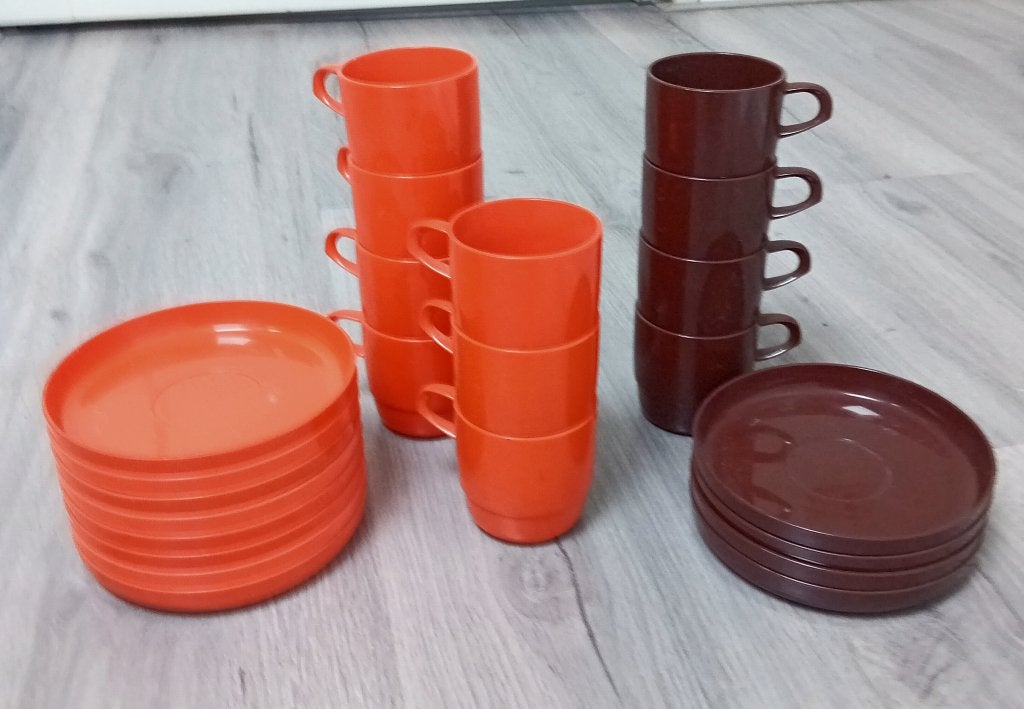 kop en schotels mepal holland, set van 23 stuk, Verzamelen, Verzenden, Huis en Inrichting