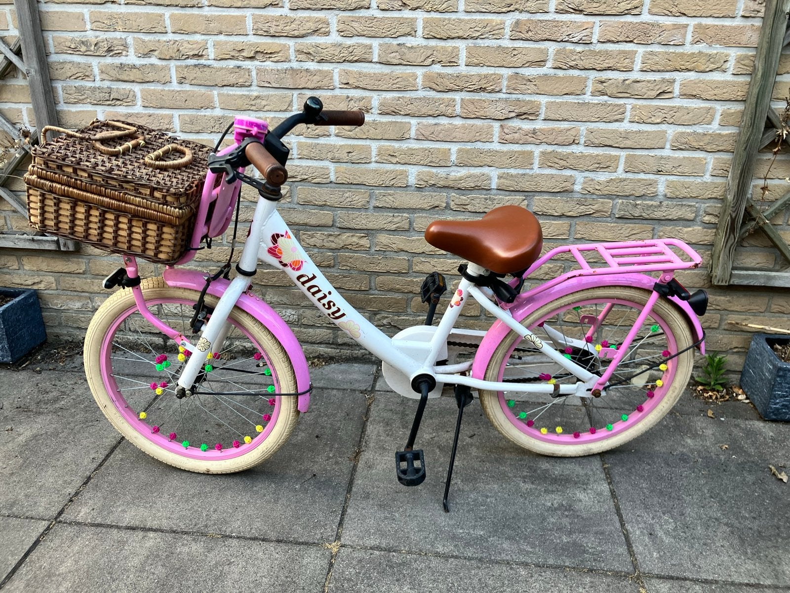 Meisjesfiets 'Daisy', Fietsen en Brommers, Fietsen | Meisjes, Gebruikt, 18 inch, Handrem, Velgrem, Ophalen