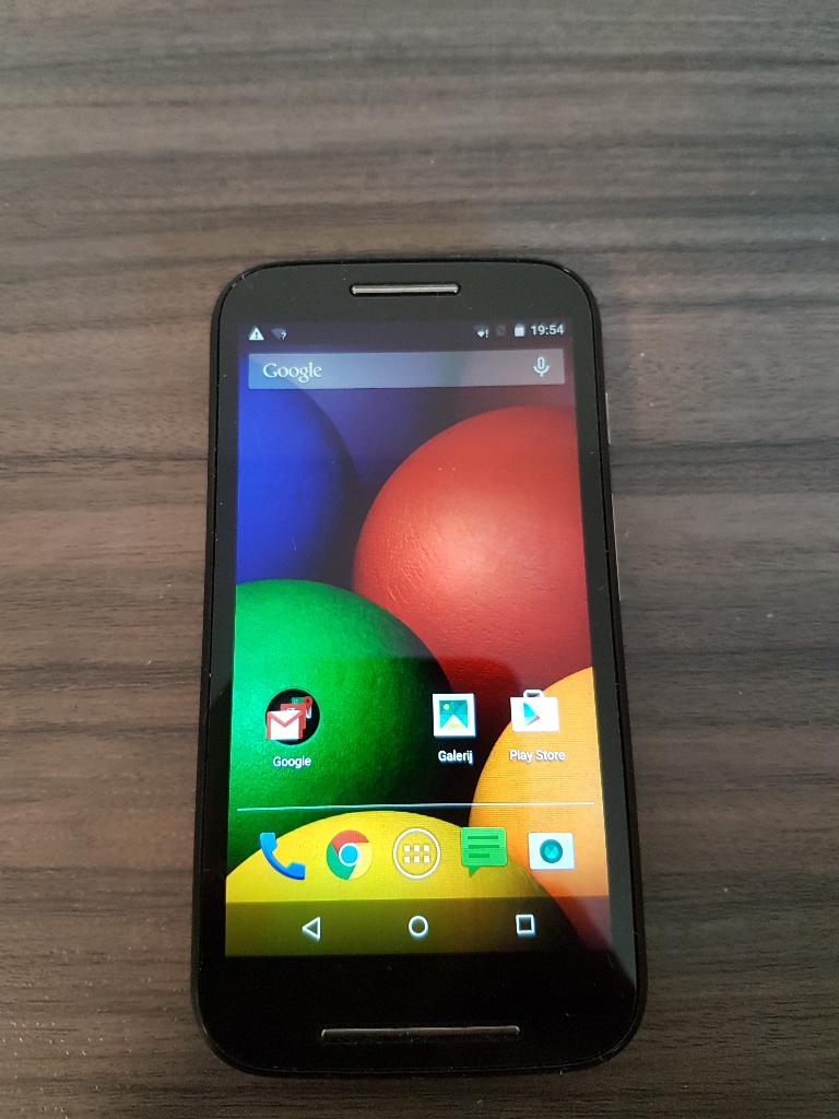 Motorola moto E 1st gen ook te ruil voor 2 Furby's, Overige modellen, Zwart, Touchscreen, 3 tot 6 megapixel