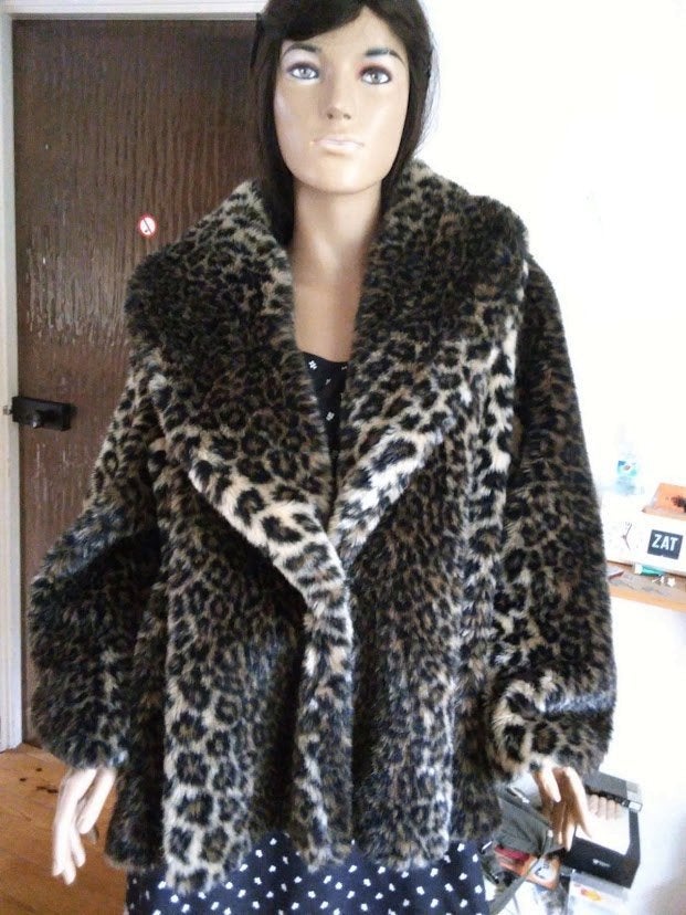 Imitatie bontjas luipaardpatroon, Kleding | Dames, Ophalen of Verzenden, Zo goed als nieuw, Maat 46/48 (XL) of groter, Bruin