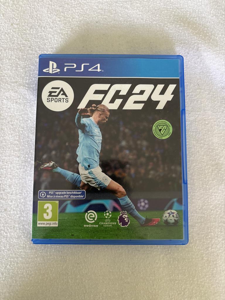 EA Sports FC24 PS4 - Zo goed als nieuw, Spelcomputers en Games, Games | Sony PlayStation 4, Verzenden, Eén computer, Zo goed als nieuw