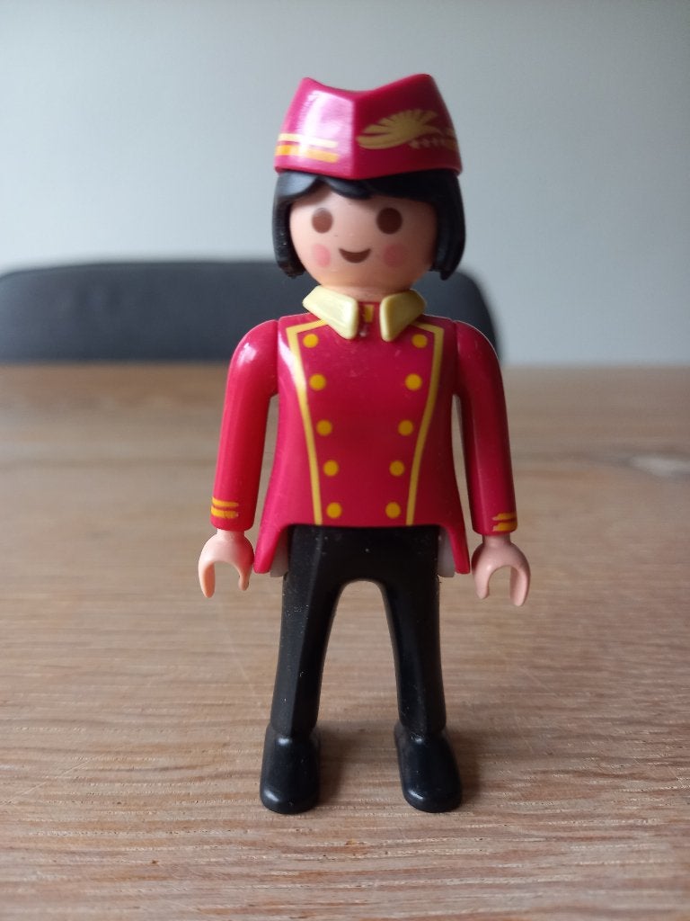 Playmobil Hotelbediende themapoppetje, Kinderen en Baby's, Ophalen of Verzenden, Zo goed als nieuw, Figuren