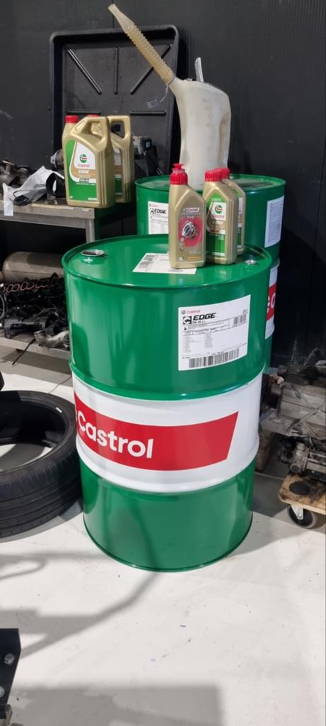 Castrol 208L olievat oliedrum, Ophalen