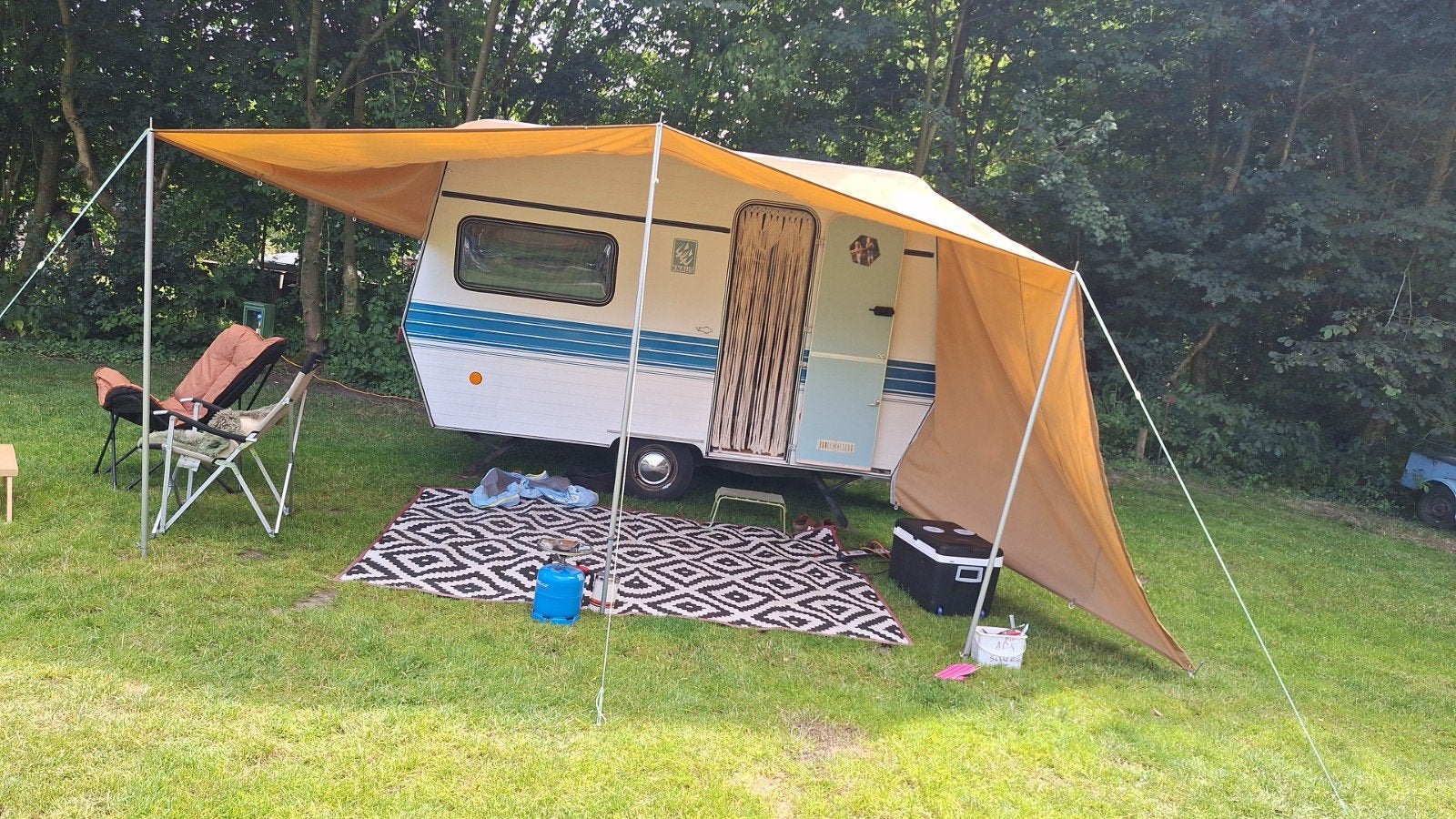 Knaus Komfort 365 uit 1979!, Omvormbare zithoek, Treinzit, Particulier, 4 tot 5 meter