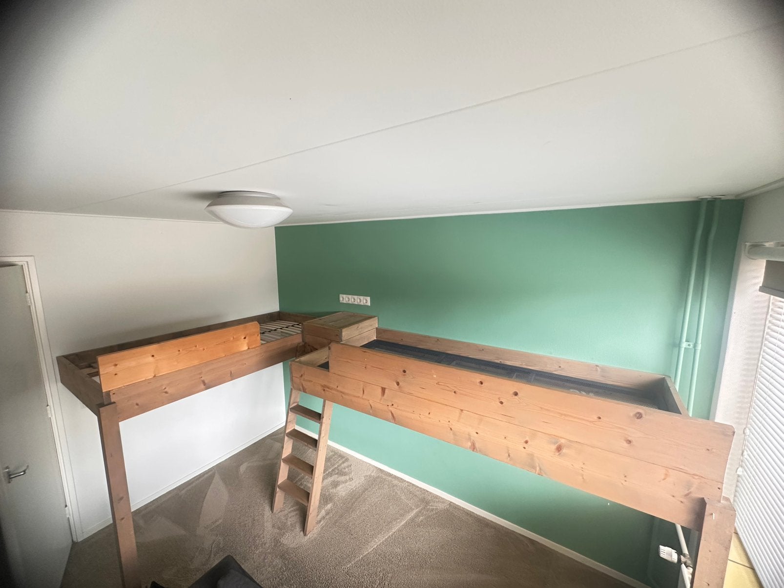 Dubbele hoogslaper, ideaal voor kleine(re) kamer, 2 bedden, Ophalen, Zo goed als nieuw, Hoogslaper