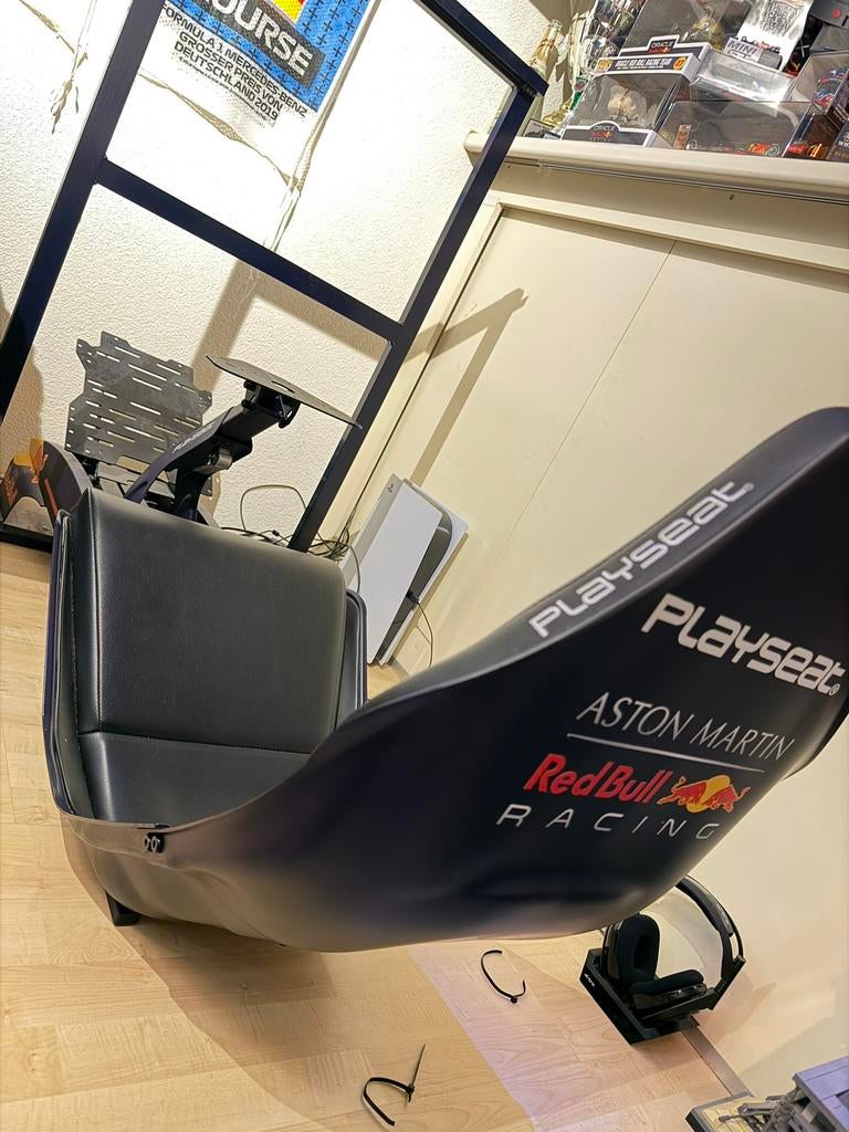Redbull playseat met tv standaard, Ophalen, Zo goed als nieuw, Playseat of Racestoel