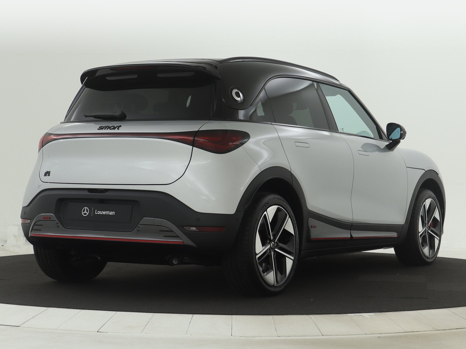 Smart #1 BRABUS 66 kWh Actieprijs € 40.500,- | Head-up dis, Auto's, Smart, Automaat, Automatische klimaatregeling, 430 pk, Zwart