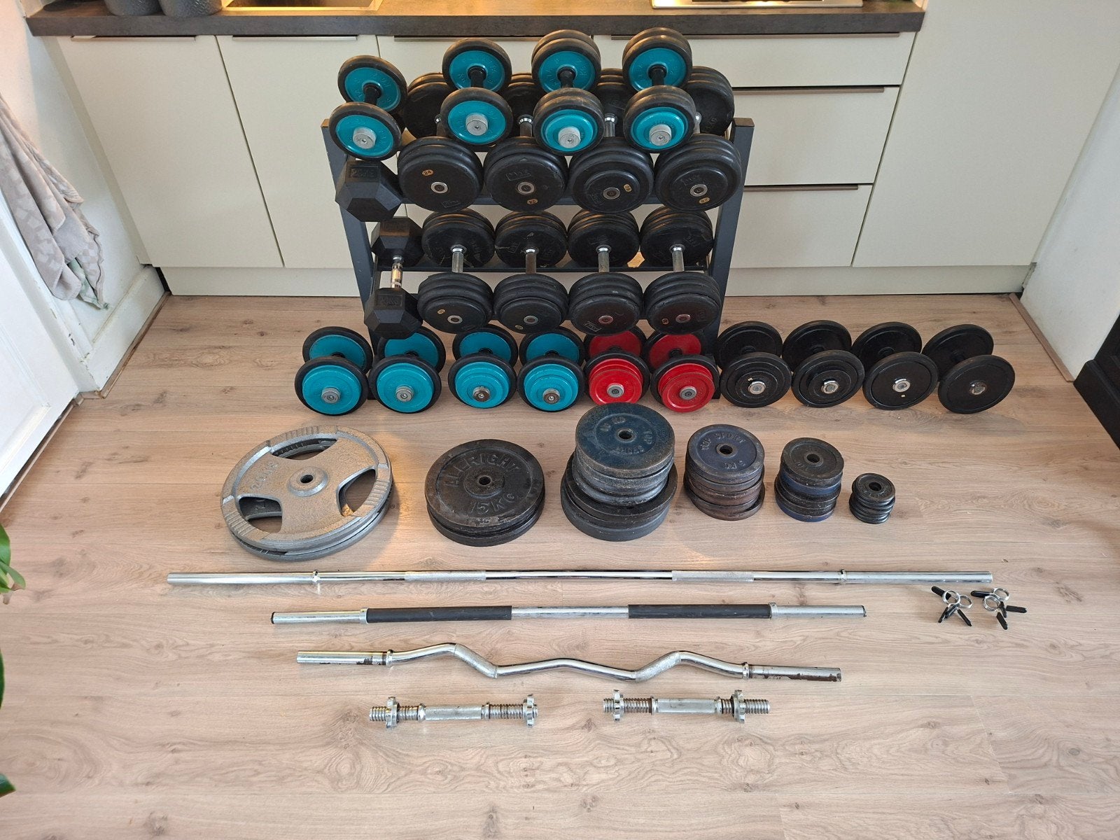 Dumbbells, halterschijven, stangen, gewichten., Ophalen, Krachtstation