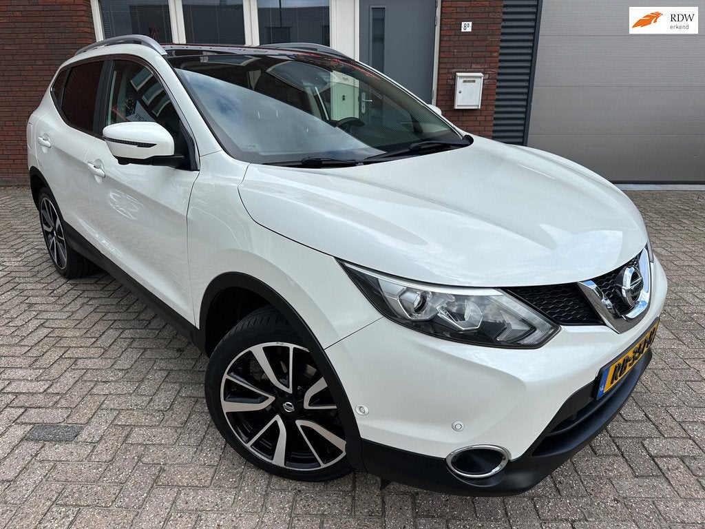 Nissan Qashqai 1.2 Tekna / Pano / Leder / Navi / Camera / PD, Auto's, Nissan, Voorwielaandrijving, Gebruikt, 4 cilinders, Met garantie (alle)
