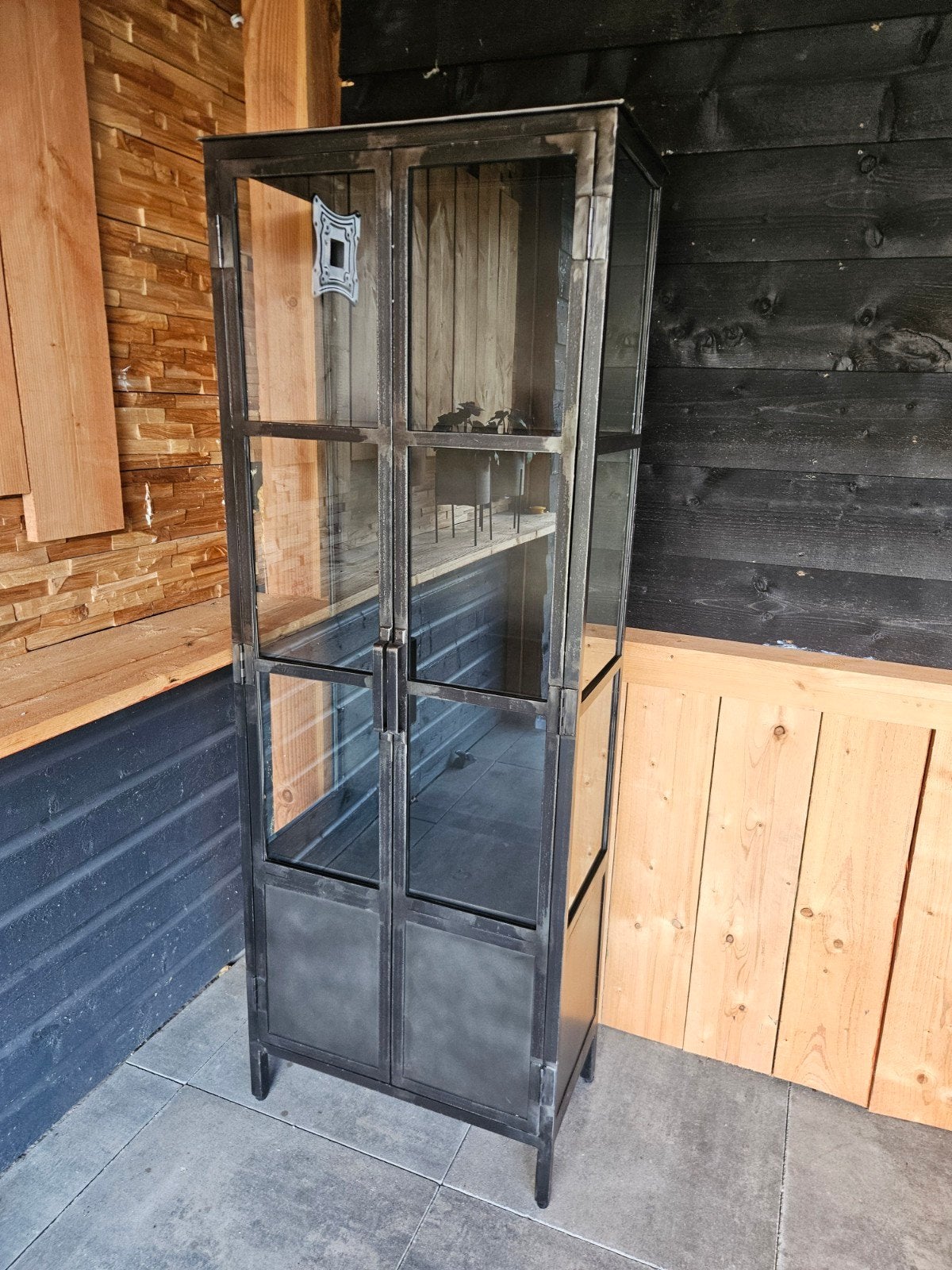 Pronto Wonen Carpino Vitrinekast - Industrieel Metaal/Glas, Ophalen, 50 tot 100 cm, Zo goed als nieuw, Glas