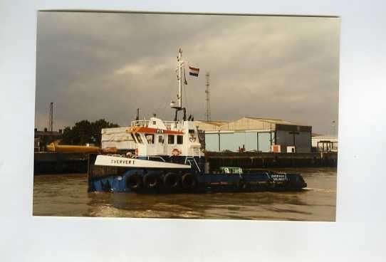 scheepvaart-foto-zwerver I-2x, Ophalen of Verzenden, Zo goed als nieuw, Motorboot, Boek of Tijdschrift
